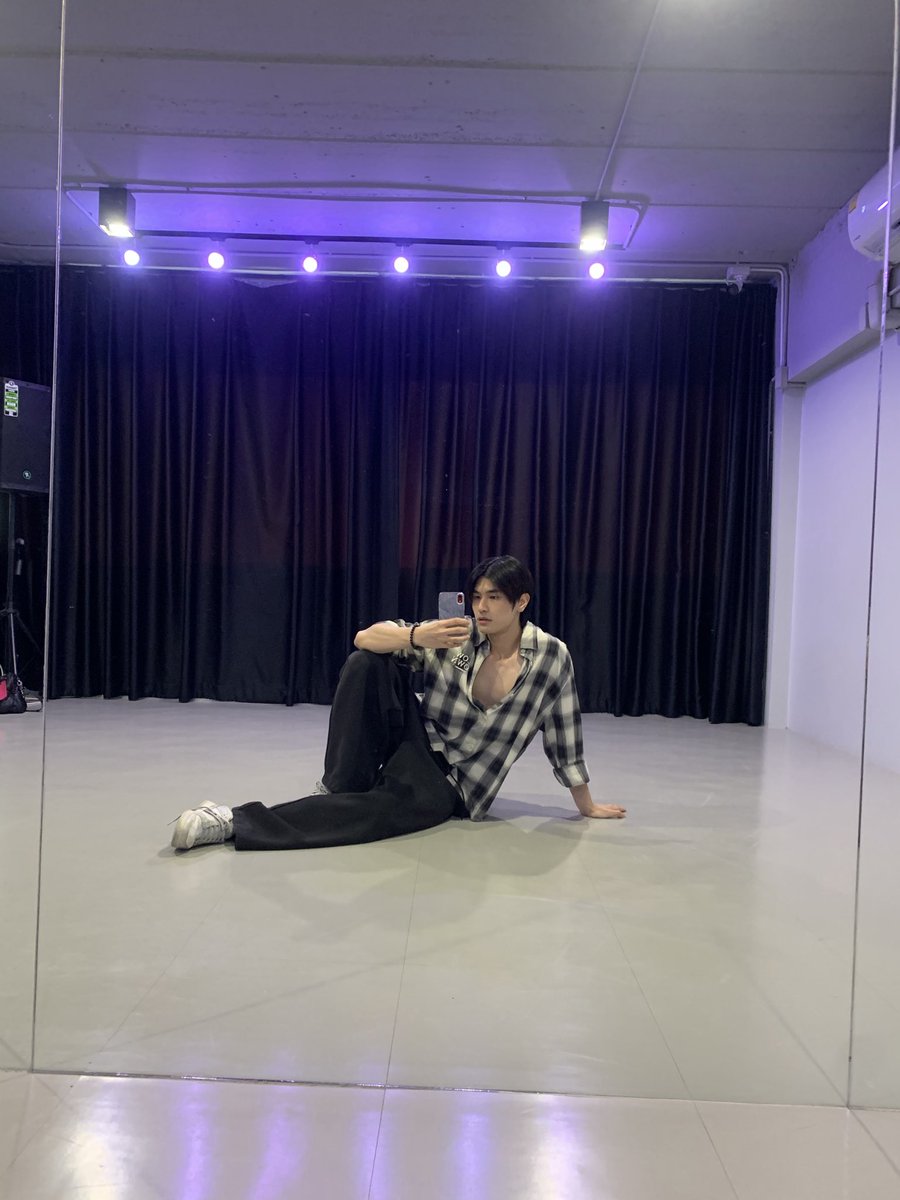 phuuulix's tweet image. มีใครรอดูกันบ้างค้าบ
#phuphasrp 
#DMDFriendshipThe3rdChapter 
#DMDFriendshipSS3finalEP
#DMDFriendship