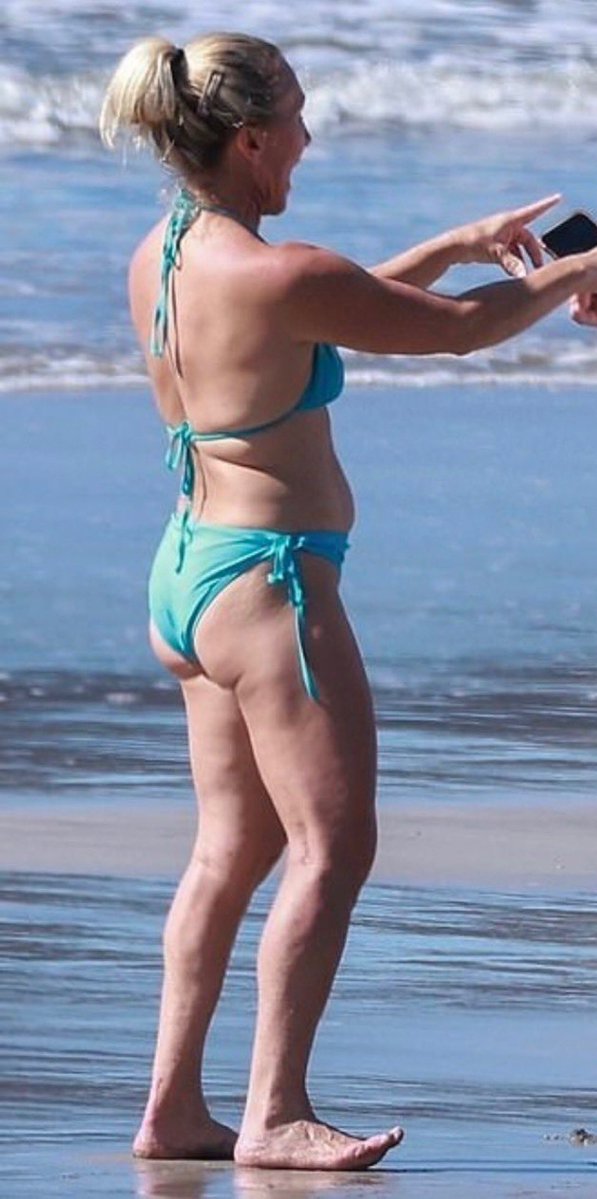 Viejo_Cubano's tweet image. Another man pretending to be a woman