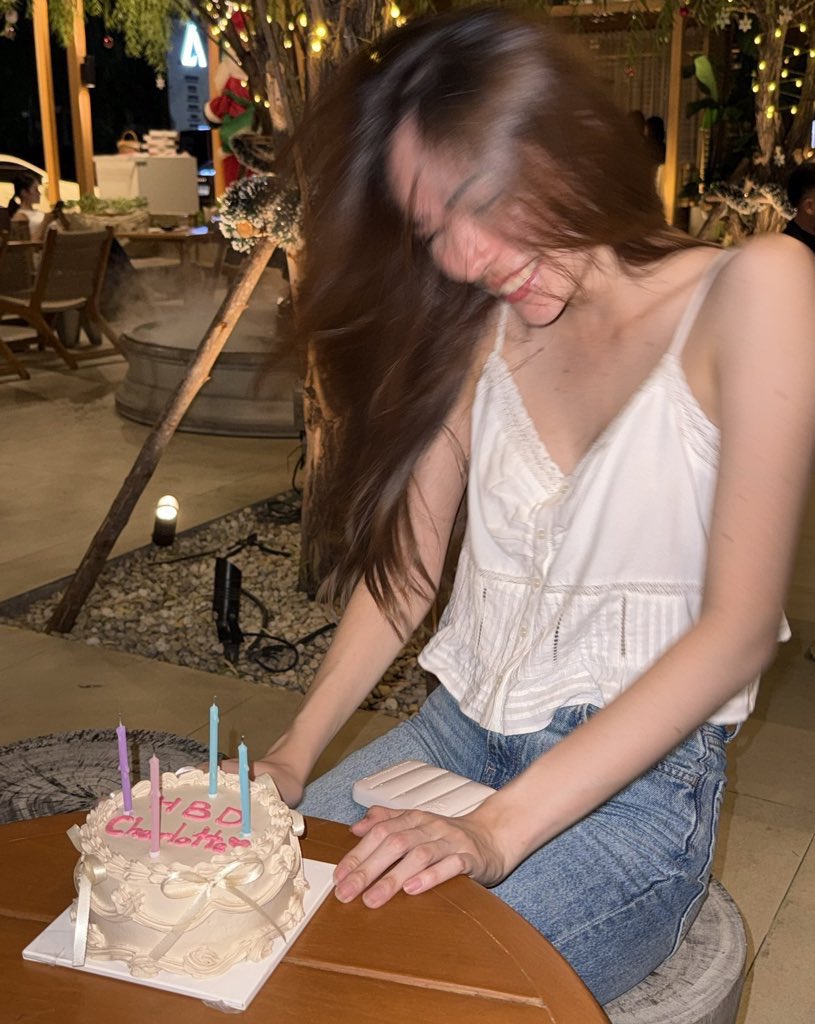 itscharlottyka's tweet image. What Charlotte Austin deserves,  

⠀ ｡ﾟﾟ･｡･ﾟﾟ｡
    ﾟ。  𝑝𝑟𝑖𝑛𝑐𝑒𝑠𝑠 𝑡𝑟𝑒𝑎𝑡𝑚𝑒𝑛𝑡 𝑓𝑜𝑟𝑒𝑣𝑒𝑟 𝑎𝑛𝑑 𝑎𝑙𝑤𝑎𝑦𝑠
　    ﾟ･｡･ﾟ