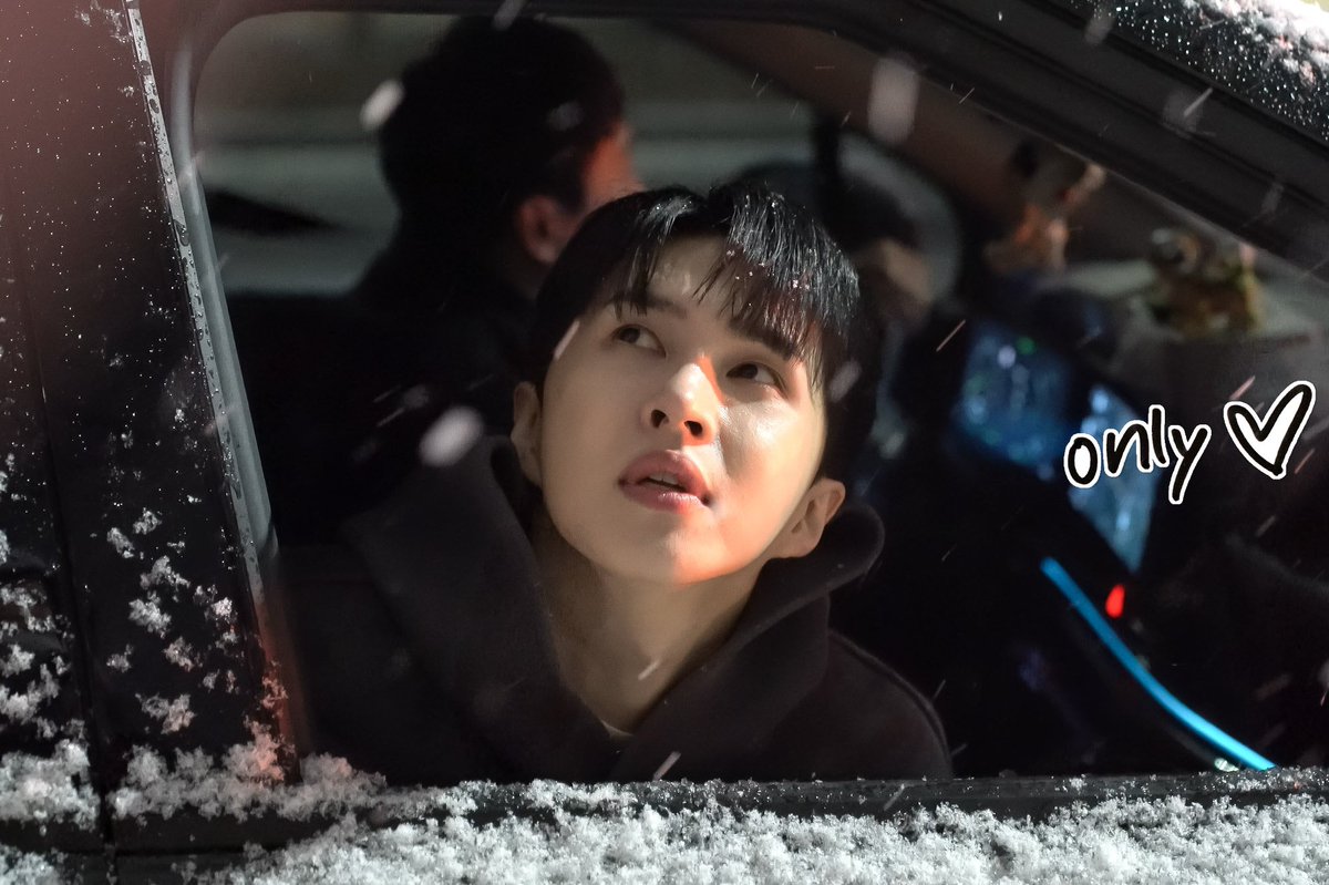 OnlyJaehwany's tweet image. 260123 킹키부츠 퇴근 프리뷰 #KEN #켄 #이재환 @jaehwany0406 

한명 한명 내일 뭐하는지 물어보던 천사 👼