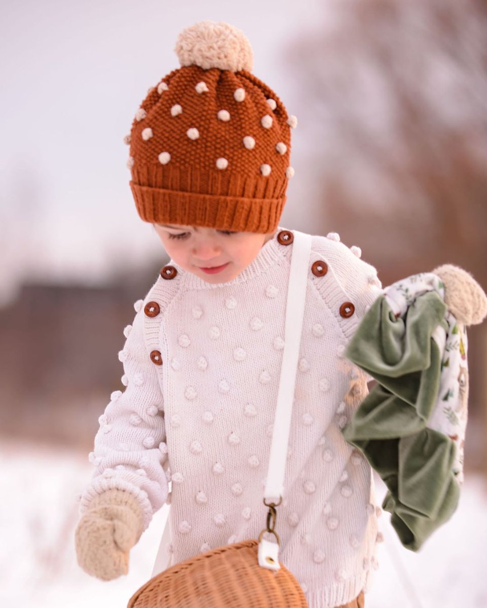 Looking for hand-knit clothes for kids?
🧶Insider-Only Secret Sale is happening at junebeebaby.com now!