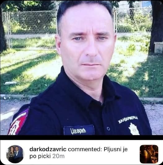 Kod kuće muž,otac dve ćerke,na poslu policajac koji hapsi,bije po pič.i ,tako i savetuje kolege,tuđu decu naravno.
Ali on je pre svega patriJota koji je otišao sa KiM, tuguje za Pećkim pivom, sudžukom, naravno "Dogodine u Prizrenu"
Jedino mu srce greje kad usklikne "Aco Srbine"