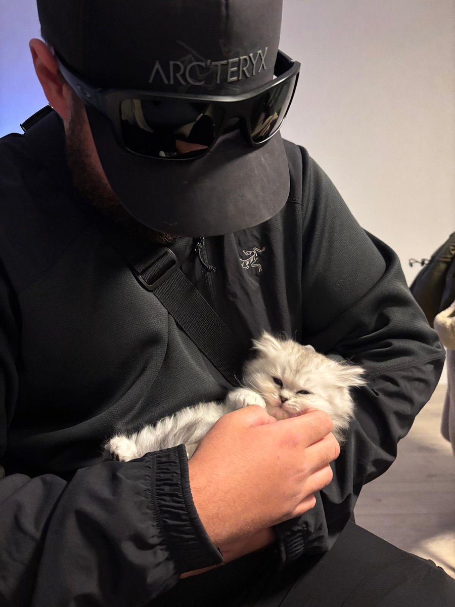 DraigCop tweet media