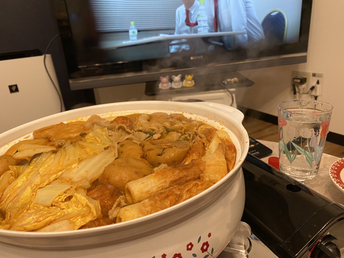 AN_golmoa's tweet photo. まなちさん2泊してくれてありがとう
楽しかったー！！
お昼くらいに起きて近くのパン屋さん行って
帰ってきてパン食べ比べして 鍋食べながら
ポケモン映画みてた（ジラーチ）
🍲の写真撮るの忘れたから使い回しだけど🤭 https://t.co/2T48bMROfY