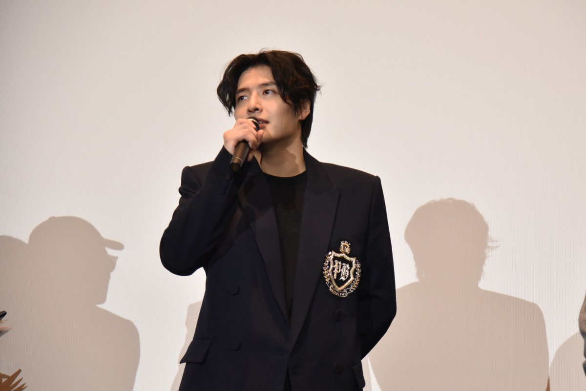 [ #강하늘 #KangHaNeul #カンハヌル ] 
Q. What are your goals for 2026?    
Kang Ha-neul: My priority is to fully devote myself to preparing for the project I am currently working on. Once it is completed, I’d love to take some time to properly rest and get back to enjoying the