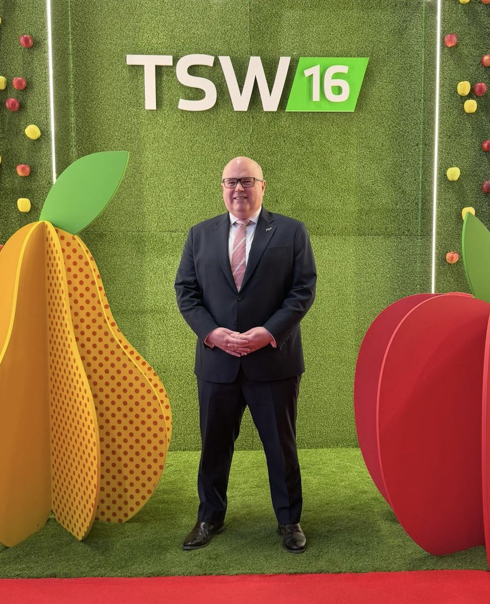 NZinWarsaw's tweet photo. ๐ณ๐ฟ๐ต๐ฑ Great to be at #TSW16 in Kielce today ๐ต๐ฑ๐ Meeting New Zealand agri-tech innovators FrostBoss and Hectre.
Fantastic to learn more about how NZ technology and innovation are supporting partnerships with Polish growers and agribusiness. A strong example of ๐ณ๐ฟโ๐ต๐ฑ collaboration in modern horticulture. ๐๐ฅ๐๐๐
@Frostbossfrost1
@NZTEnews
@PatrykBlaszczak
@PLinNewZealand
@MattyBlomfield