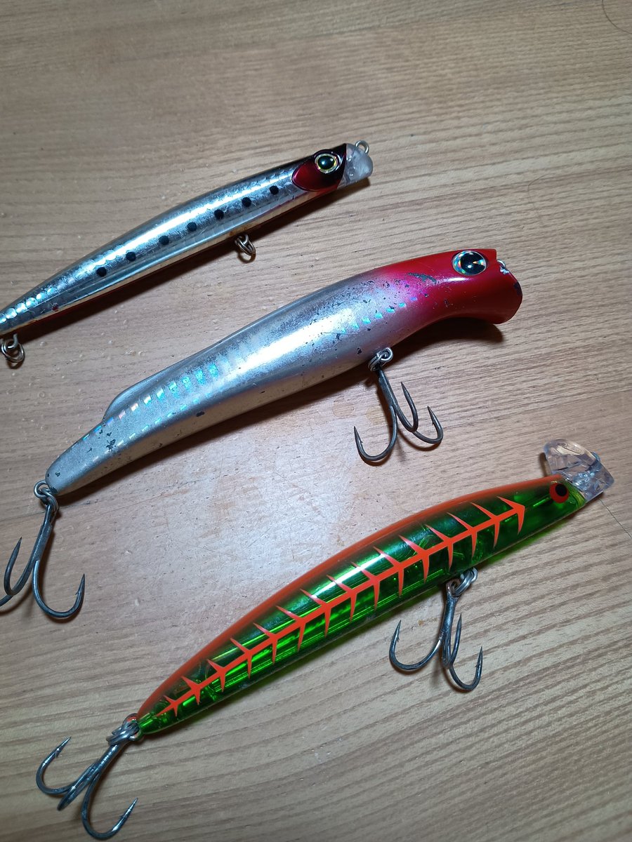 今日は釣れ無かった。腕が足りない。ルアーを眺めて反省会 #シーバス