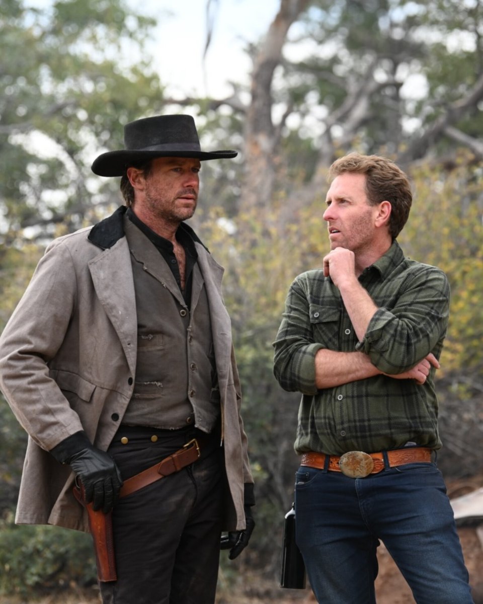 AdriennGeosits's tweet image. New IG post shared by @travis_director

Praises words for Armie Hammer, the great, professionale actor and private person, from the film's director.

Photograph by @genepagephotography 

#western #westernfilm #onset #ArmieHammer #frontiercrucible

@DallasSonnier