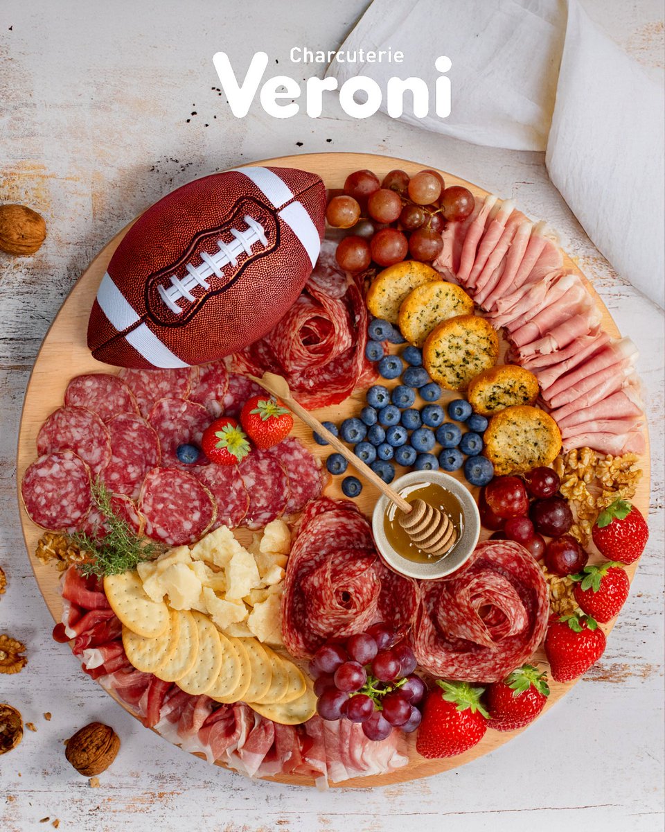 Get Game-Day Ready with us! 🏈
Turn your Super Bowl gathering into a feast to remember, with an unmistakable Italian touch.
Whether you’re hosting friends, family, or colleagues, we bring the perfect pairing of Italian meats and gourmet inspiration straight to your game-day table