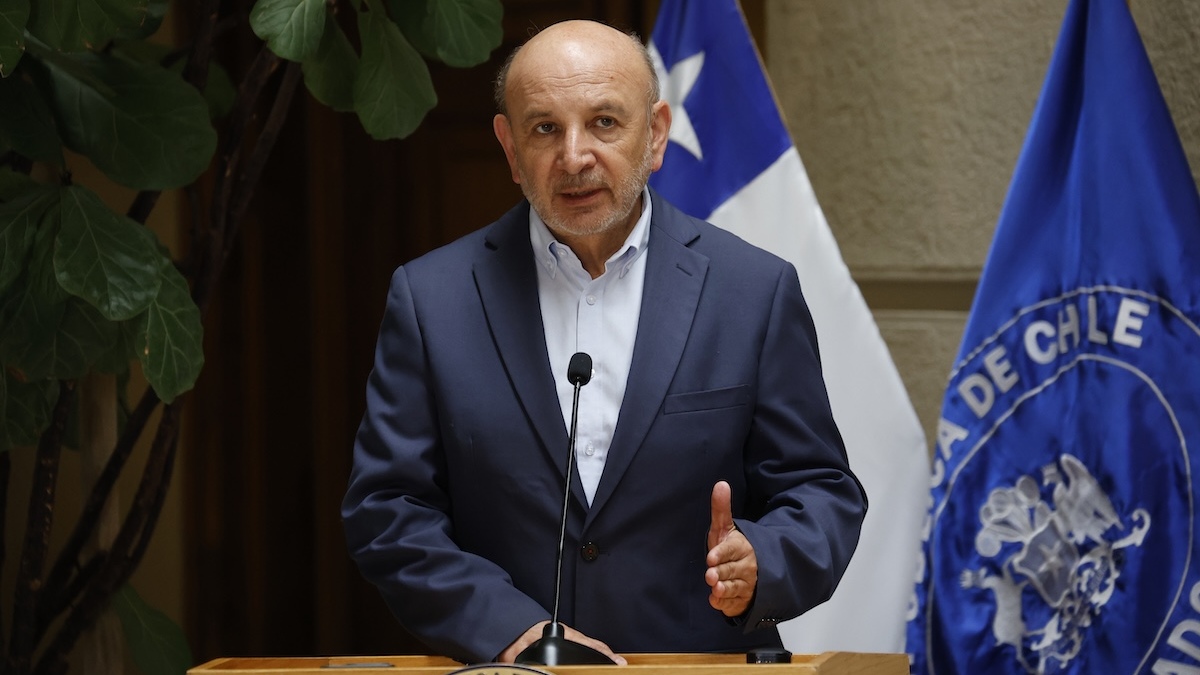 #Cooperativa90 Ley Ricarte Soto: Senador Castro denunció suspensión de tratamientos de 30 mil pacientes tinyurl.com/5x8u2xab