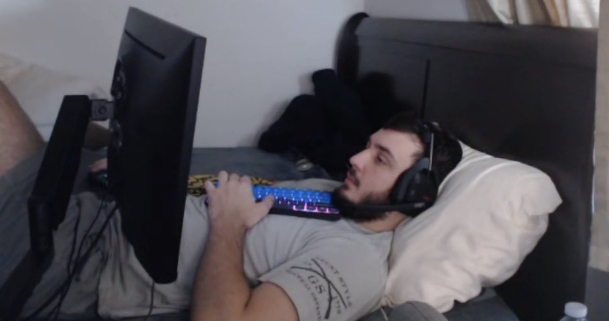 claasic_CS2's tweet image. how mfs in my pugs be playing