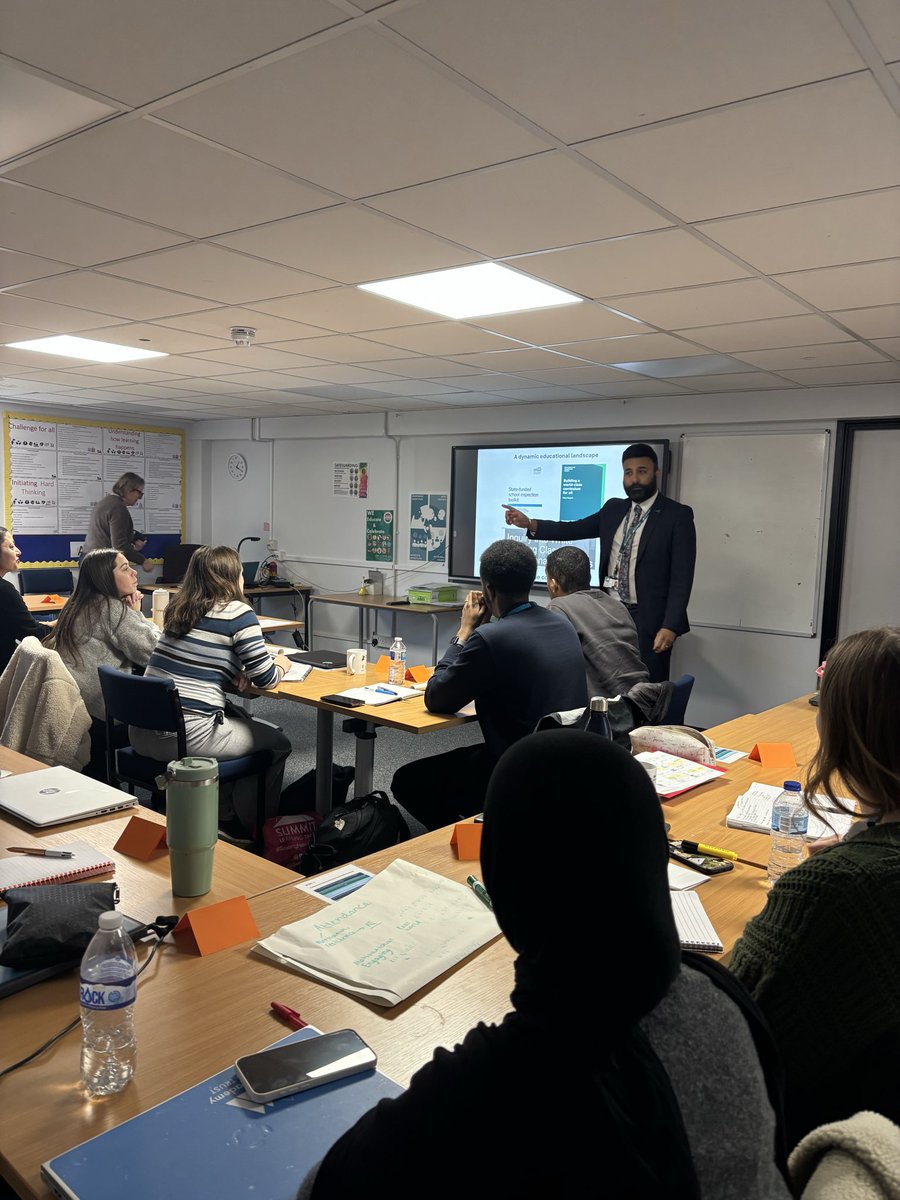 Loved having our Deputy CEO Kully deliver a session to our trainees today! A brilliant look at the evolving educational landscape and the impact our trainees will make in classrooms across the country. 🌟 #TeacherTraining <a href="/Summit_LT/">Summit Learning Trust</a> <a href="/PLI_SummitLT/">PLI_SummitLT</a> <a href="/CPTSA13/">Colmore Partnership Training School Alliance</a>