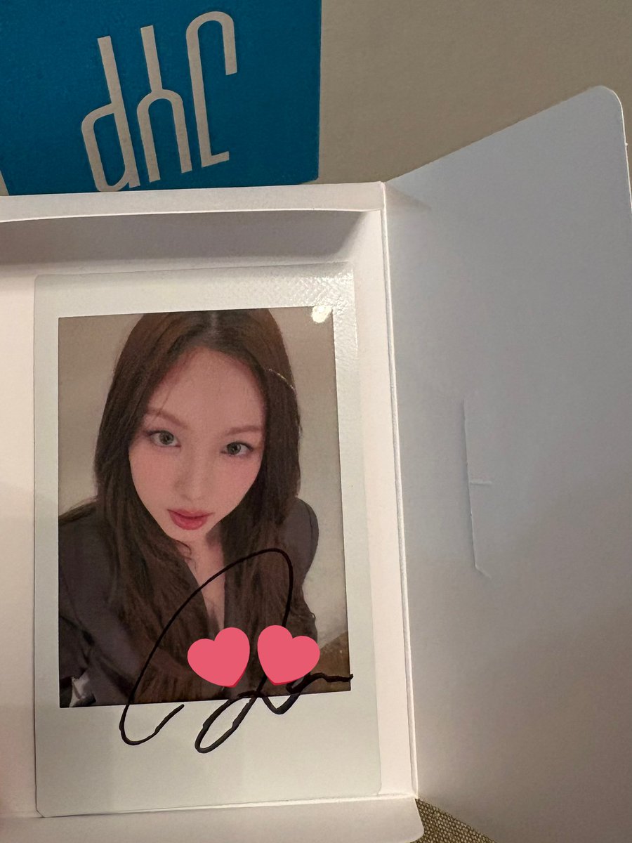 TWICE　ナヨン　直筆サイン入りチェキ ※当選証明付き 2025年最新】twiceナヨン 直筆サインの人気アイテム - メルカリ TWICE