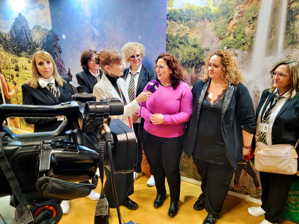 RVisigodos's tweet photo. 👉Hoy, el Ayuntamiento de Rus ha estado presente en FITUR, uno de los escaparates turísticos más importantes a nivel internacional, donde ha promocionado, entre otras muchas iniciativas, la VII edición de Rus, Tierra de Visigodos.

#Rus #Rustierradevisigodos
#historia #turismo https://t.co/uK0TWdxEDO