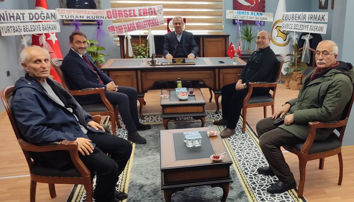 İl Başkanımız Sn. Av. Coşkun Çağlar Duran,İl Yönetim Kurulu Üyelerimiz ile birlikte Kunduracılar Esnaf Odası Başkanı Sn.Ahmet Çelik'i ziyaret ederek,hayırlı olsun dileklerini  ilettiler. 
Nazik misafirperverlikleri için kendilerine teşekkür eder,çalışmalarında kolaylıklar dileriz