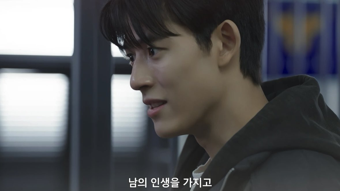 누구때문에 도력이랑 부 다 잃고 인간이 된 은호 
Vs
누구때문에 주급 5억에서 4부리그 선수가 된 시열

누가 먼저 입덕부정기 끝내고 호감 갖게 될까🤔