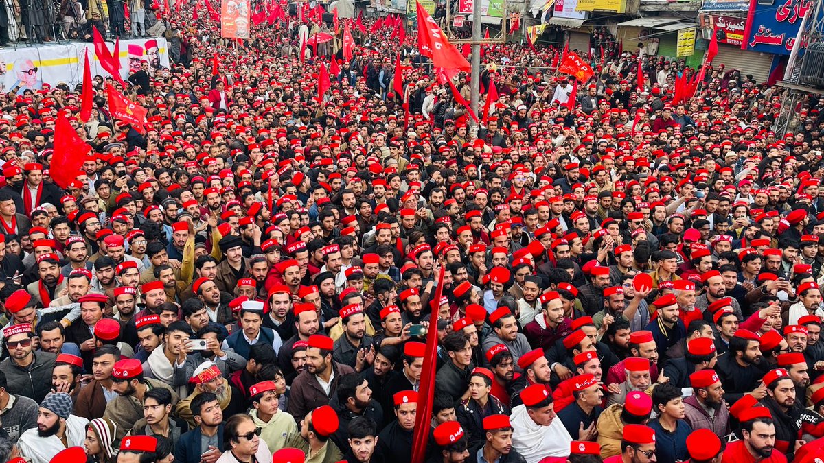 Rahmat_ali_khan's tweet photo. اے این پی پختونخوا کے زیرِ اہتمام، فخرِ افغان باچا خان کی 38ویں اور قائدِ جمہوریت خان عبدالولی خان کی 20ویں برسی کے موقع پر چارسدہ میں عظیم الشان جلسۂ عام کا انعقاد۔ مرکزی صدر ایمل ولی خان،مرکزیGSڈاکٹر سلیم خان,حیدر خان ہوتی ،میاں افتخار سمیت مرکزی و صوبائی قیادت کی شرکت۔ https://t.co/dilIPZjL2x