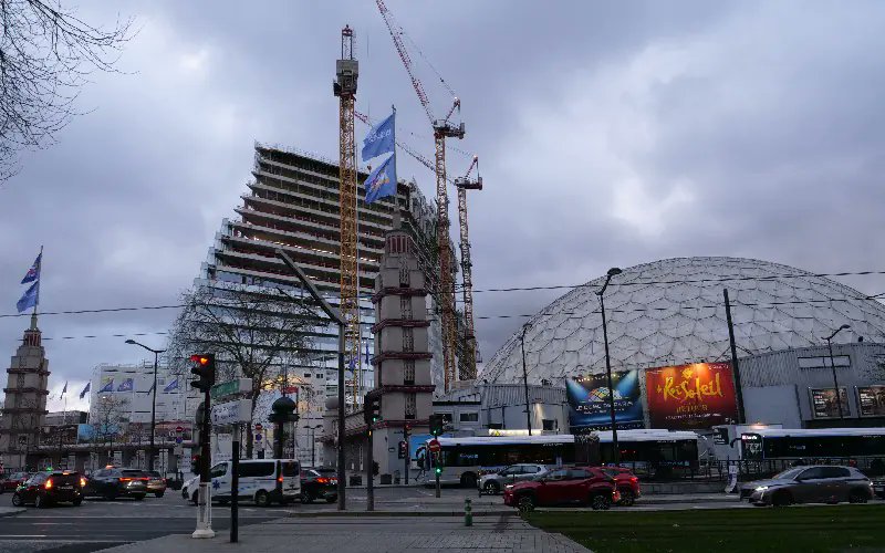 leglaive_'s tweet image. La gauche depuis 2 jours :

BEAU 😍                                                           PAS BEAU 🤮