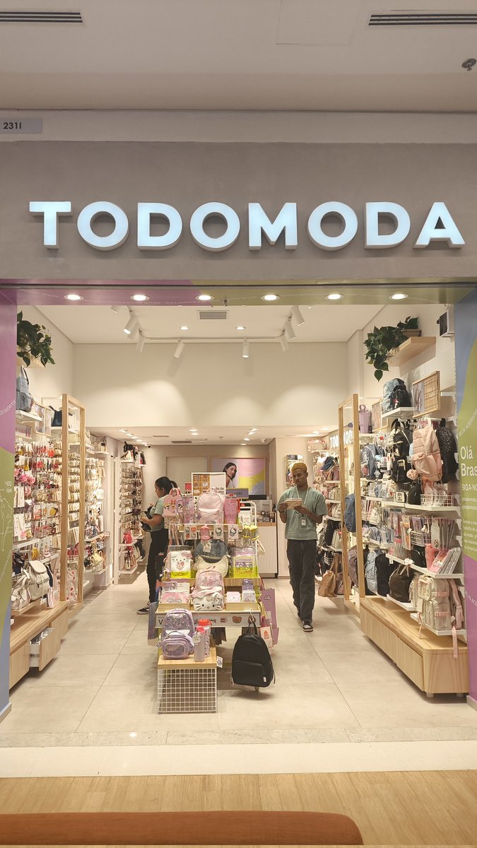 soueudrizinha's tweet image. REALIZEI MEU SONHO DE IR NA TODO MODA IUPIIIII 🩷✨💌