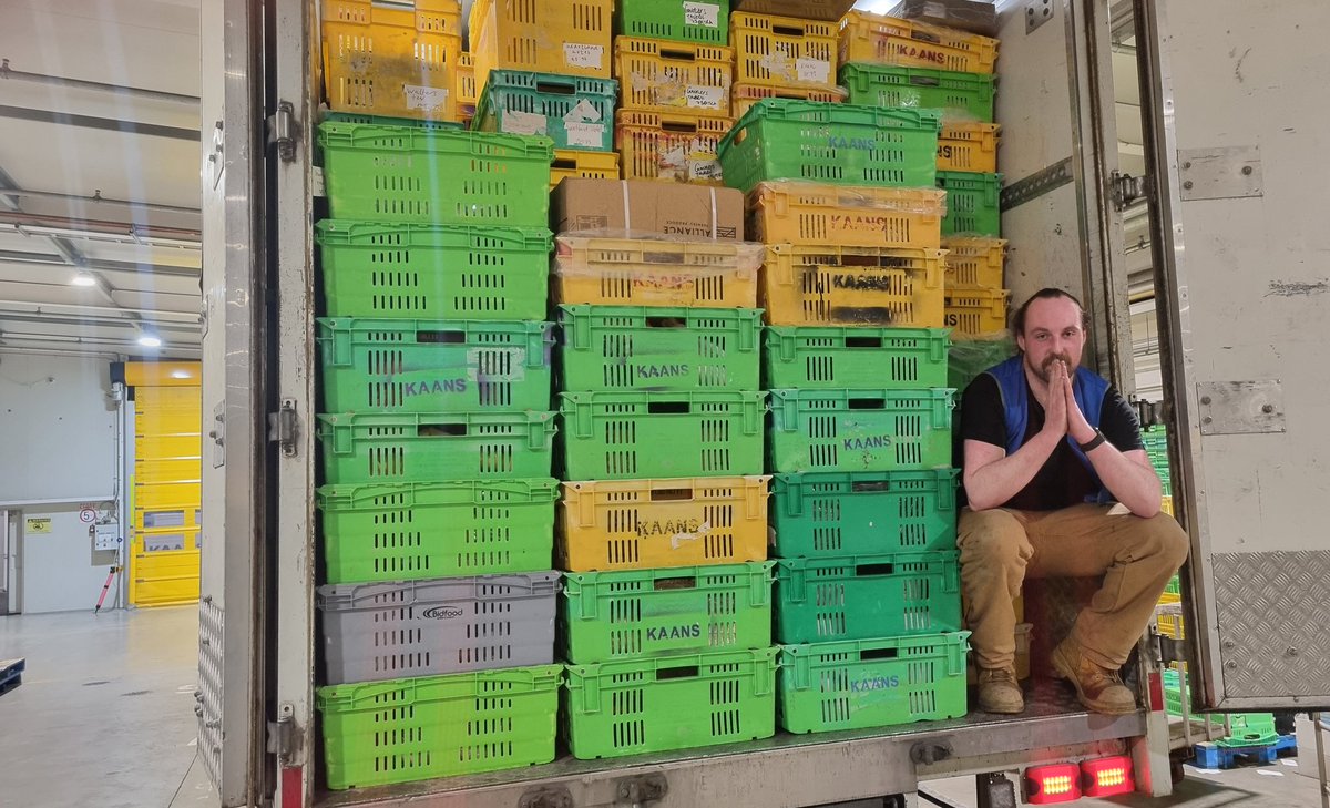 45thparalleltom's tweet photo. #realposting #facereveal me and my boys stack a big truck etc https://t.co/Be1uOSwh8D