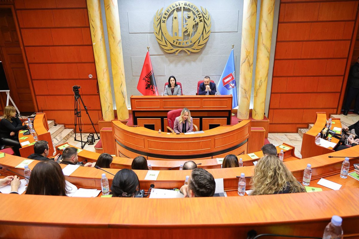 Megi Fino tweet media