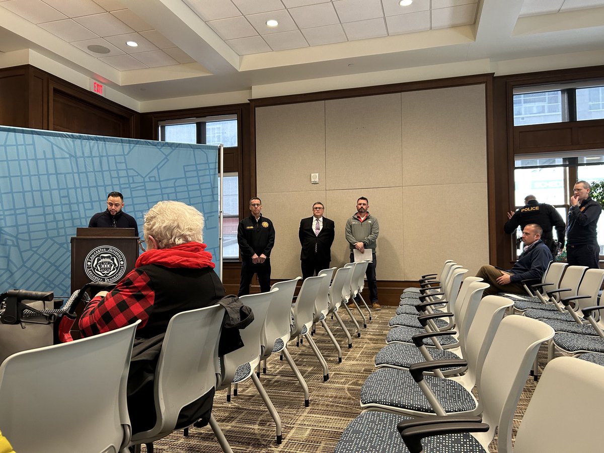 Lancaster Mayor expects snow emergency to go into effect Saturday NOON vehicles must be off snow ER routes <a href="/WGAL/">WGAL</a>