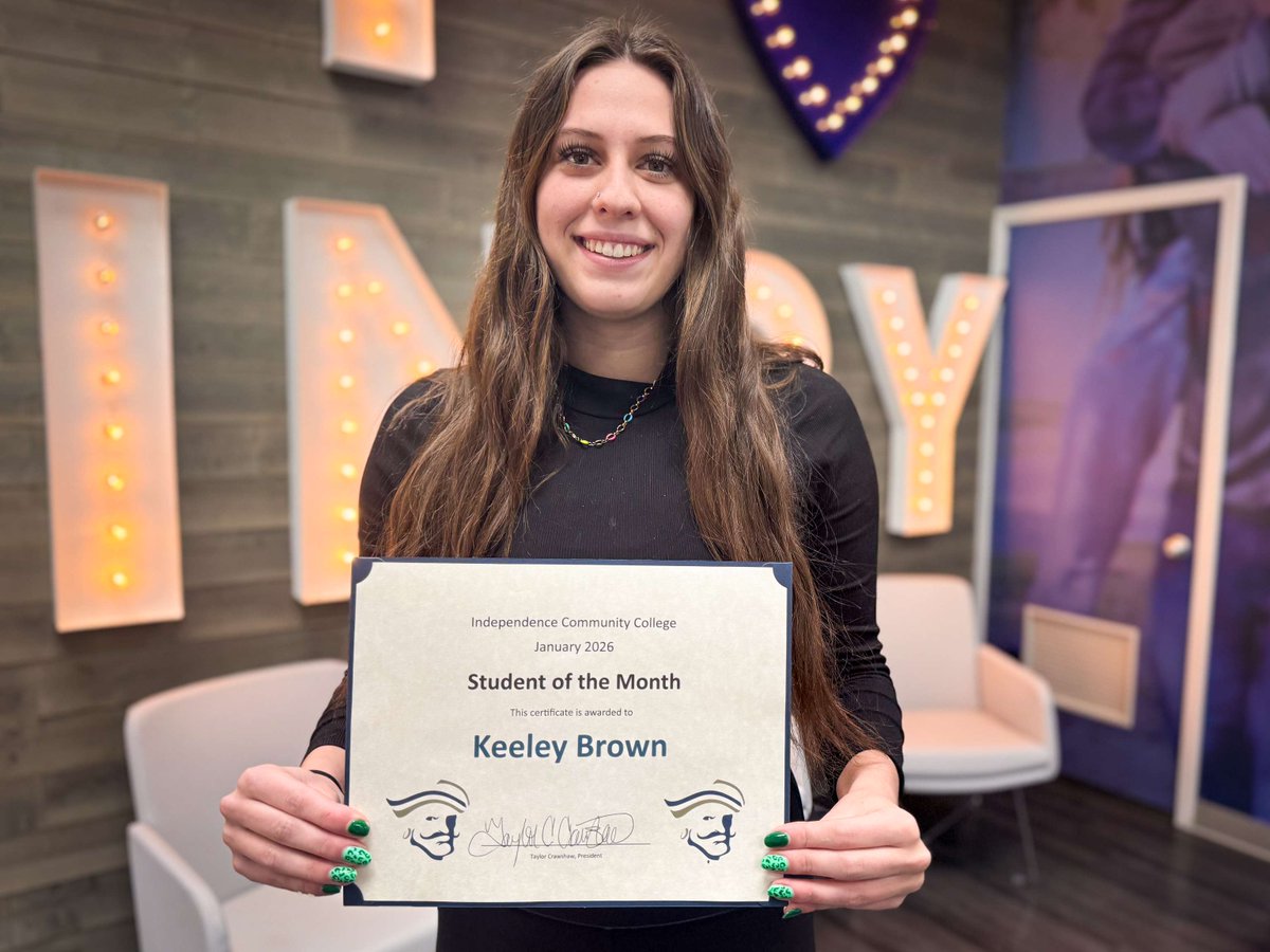 Independence CC tweet media