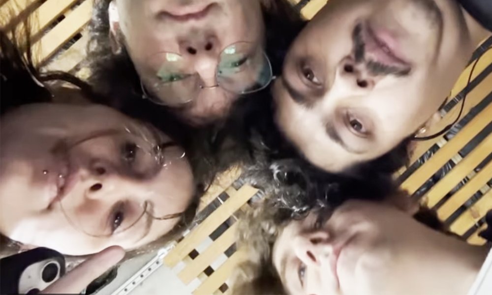 Popload's tweet image. CENA – Supervão lança versão deluxe de álbum de 2024 com faixas ao vivo e metendo até Carlinhos Carneiro e Ottopapi no meio
popload.com.br/cena-supervao-…