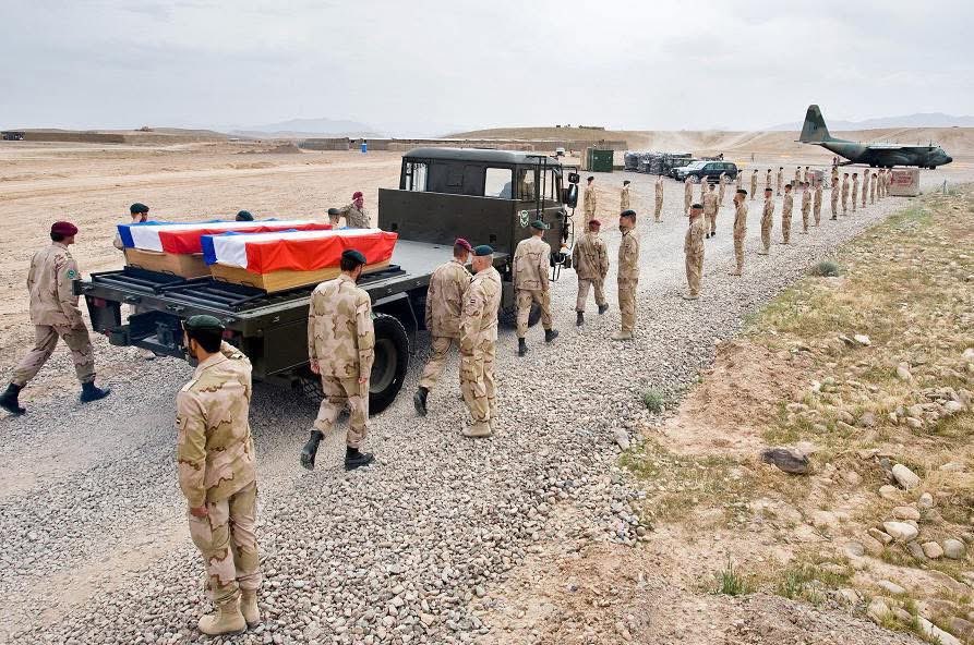 markbrouwer2010's tweet image. I don’t think the US president will read this post, but I feel obliged to pay tribute to the dozens of Netherlands soldiers who have died in Afghanistan. Even the son of our Chief of Defense was killed in action. Because the Netherlands saw it as its duty to help an ally.…