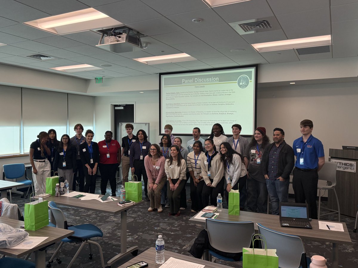 KempsAcademy's tweet photo. π EBA students completed impactful Job Shadows this week with Norfolk Tides, Wave of Life Chiropractic, Mythics LLC, and Chick-fil-A Northampton. Thank you for inspiring our future professionals! #EBAProud https://t.co/NFurSR1KMs
