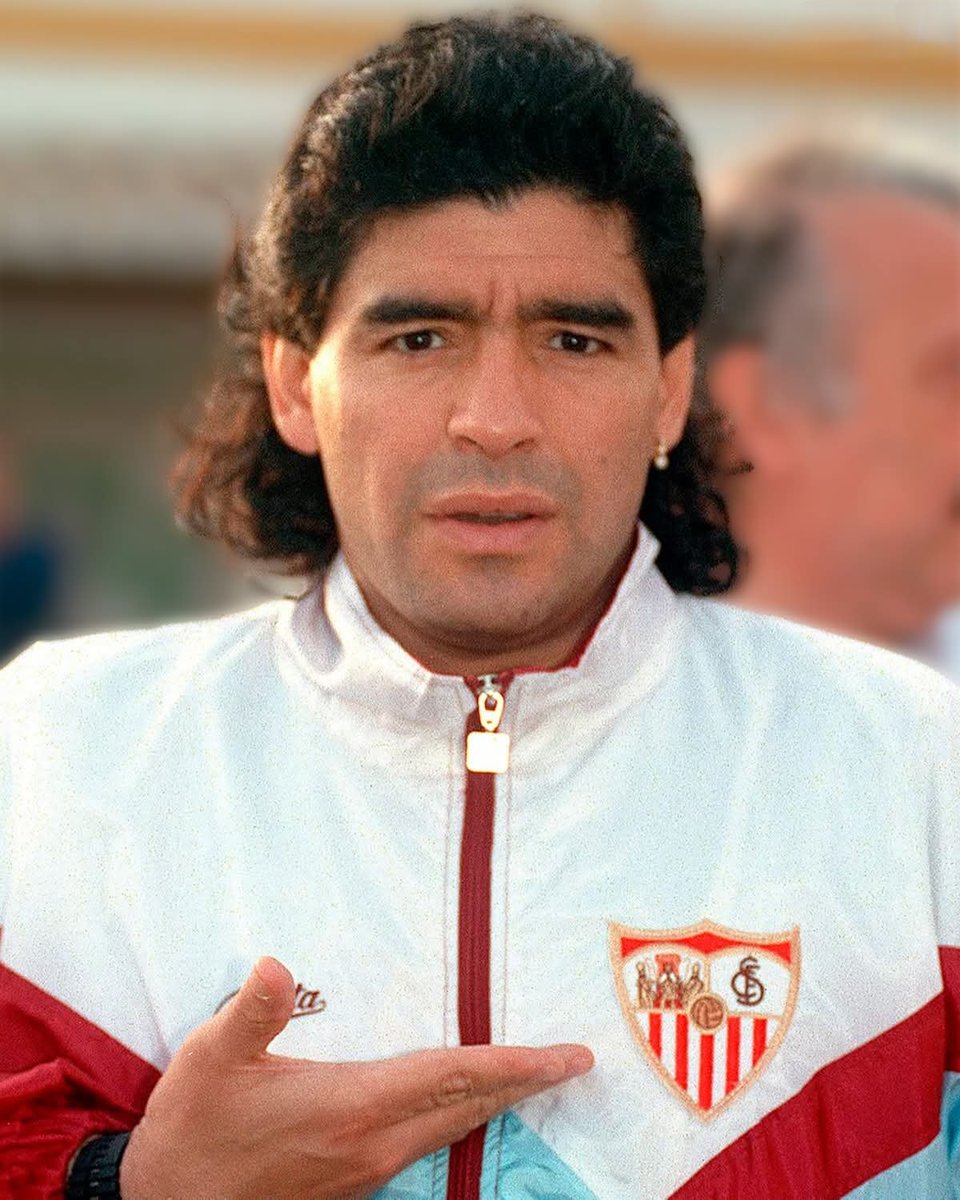 ⚽️ La historia completa de Maradona en el Sevilla en nuestro número de enero. Consíguelo en tienda.kodromagazine.com