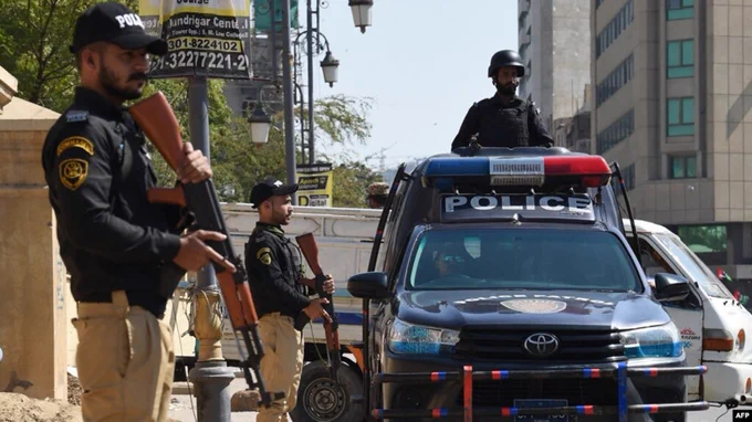 پولیس پاکستان از کشته شدن شش دزد مسلح افغان در کراچی خبر میدهد