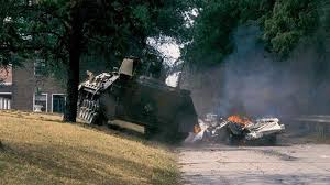 Aniversario del copamiento de La Tablada. Que Dios guarde a esos militares y policías que defendieron la Patria de la izquierda apátrida. Y pensar que hay militares hoy por hoy que están condenados por eso.