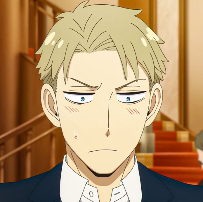 mtitong22's tweet image. "spy mode"            "thinking about his wife"