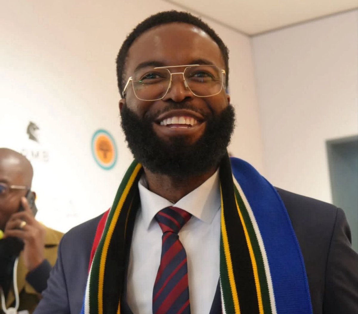 TrevorSindane's tweet photo. @AldrinSampear SA scaff!!! Made the whole Davos very small , "Proud moment! South Africa always brings its A-game to the world stage 🇿🇦 https://t.co/MZ7B8pB9QB
