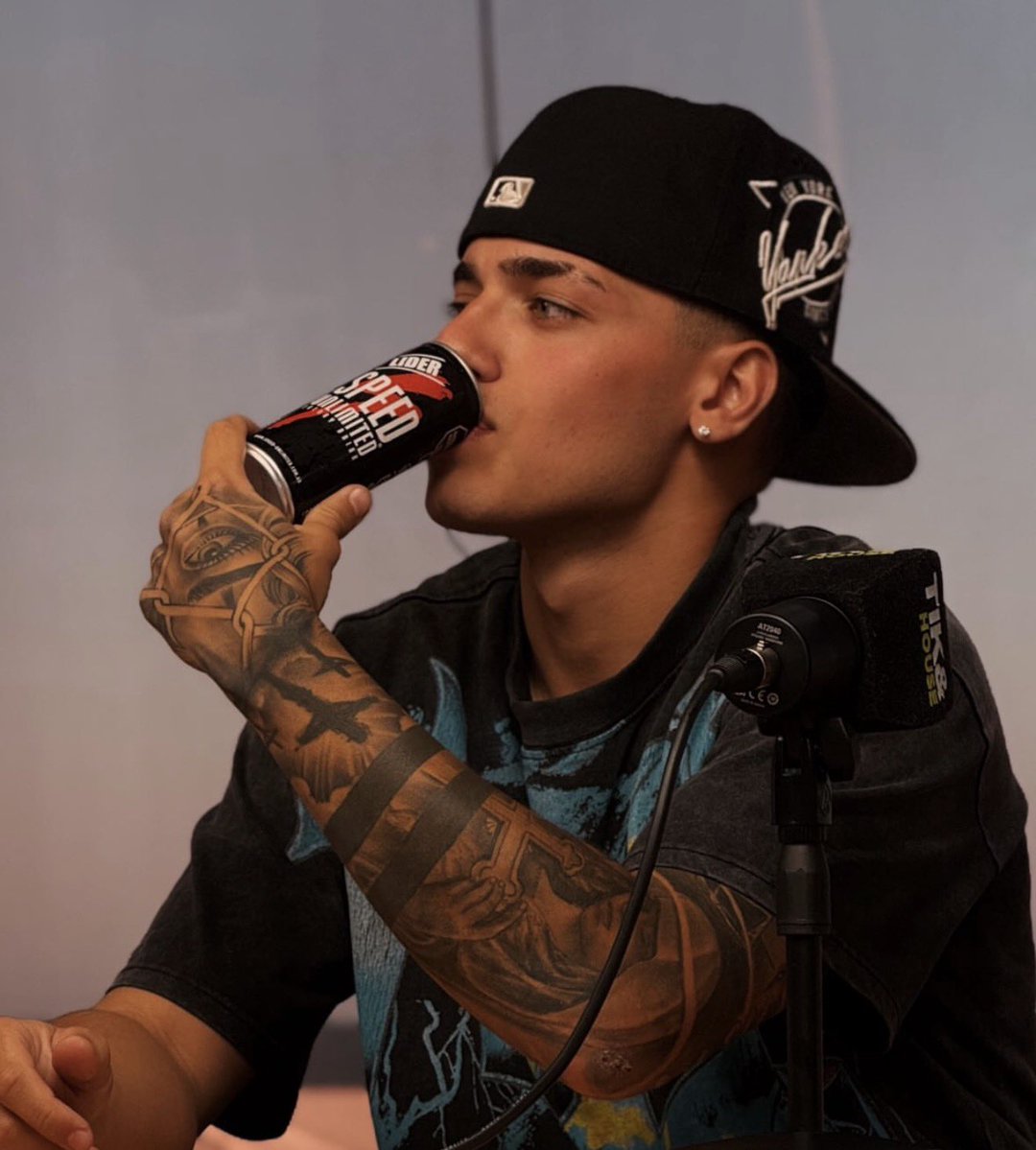 agussmary's tweet image. EL Y SPEED❤️🖤