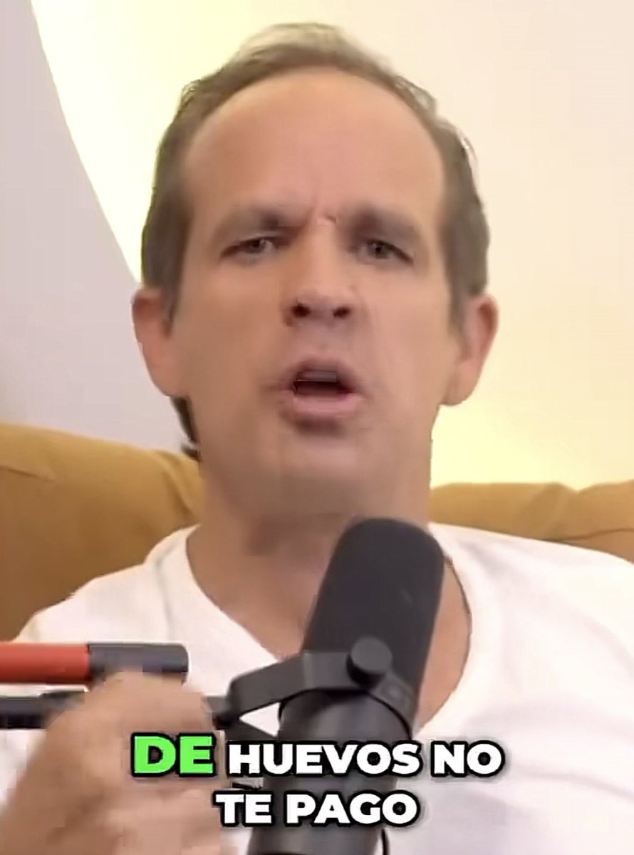 Derbez cuando contrata a alguien joven: