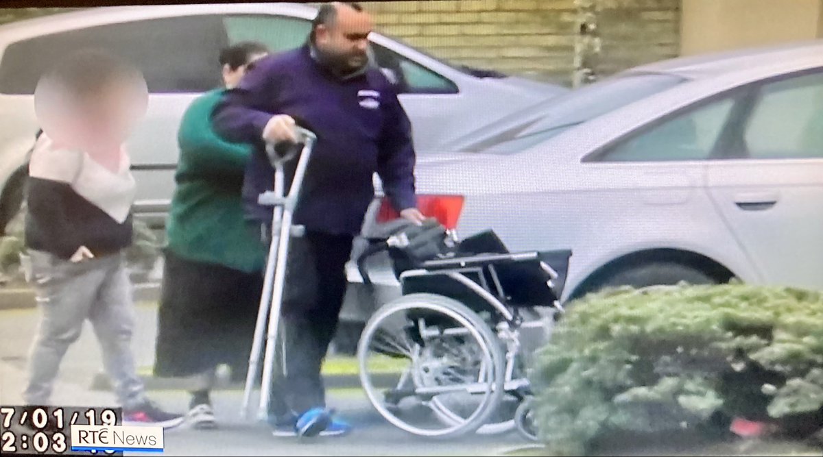 KarlMartinIrl's tweet image. Roma fraudster who came to Ireland in 1997 aged 18  has 19 convictions (including five for theft). After 28 years here he needs an interpreter. Despite never working he appears to drive an Audi. 
EU free movement never applied to welfare jockeys. DEPORT!
@MelMacDiarmuid…