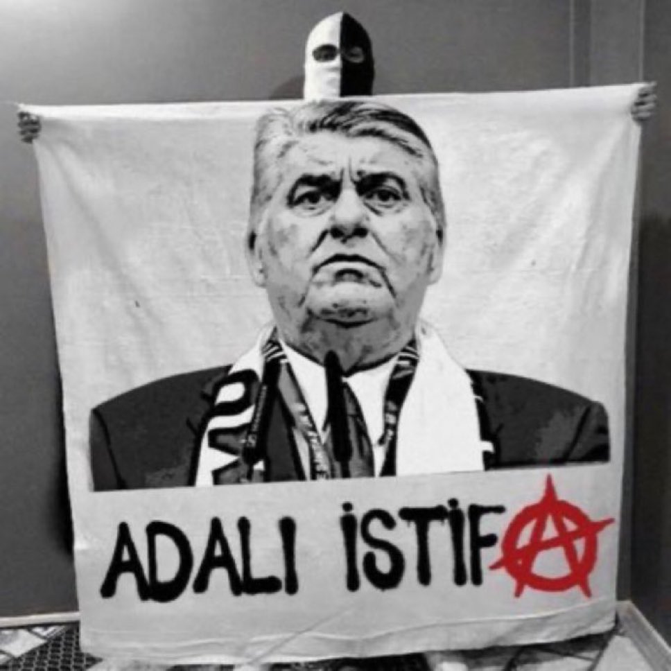 yescontextK's tweet image. SENİDE, SENİN BOŞ VAATLERİNİDE İSTEMİYORUM. 

#TransferDeğilİstifa