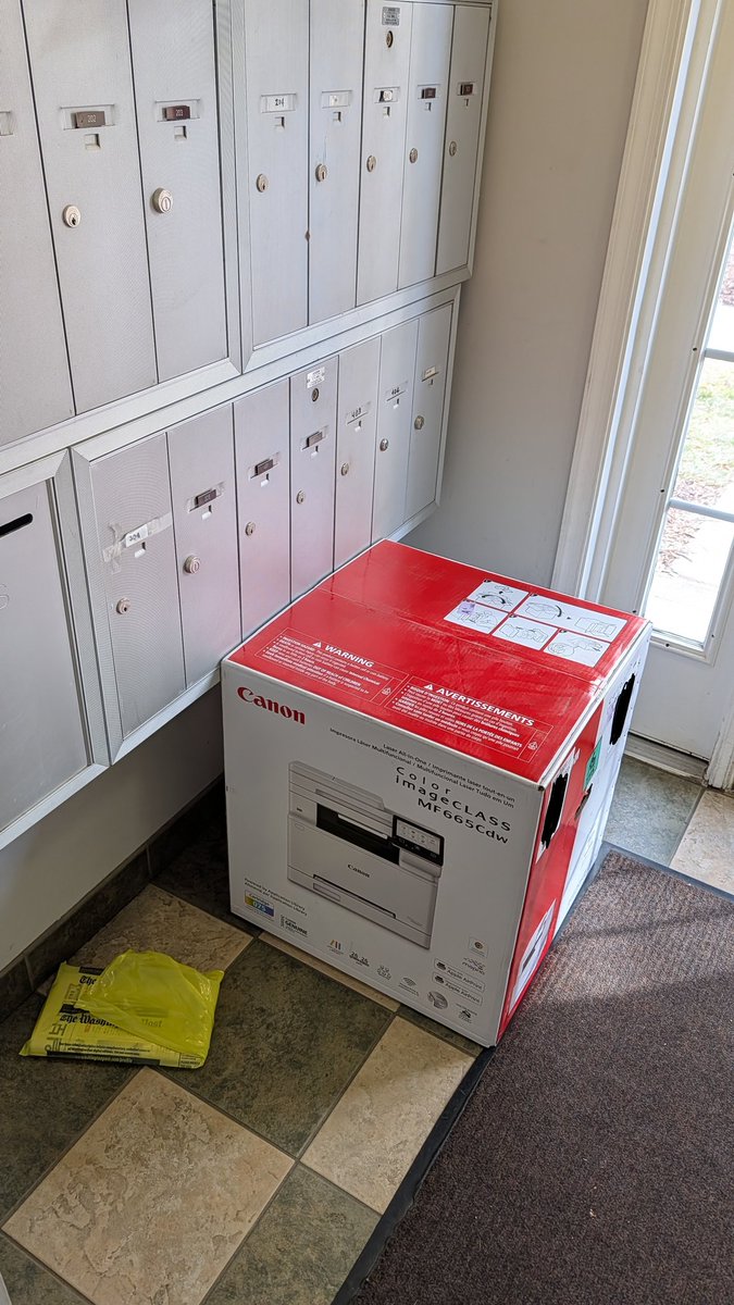 staggcezo's tweet photo. @AmazonHelp @amazon Another "delivery" by Amazon! "Left in a Secure location". I'd really like to know what this driver thinks "secure" is. 

Lobby inside the building behind a call-box opened door, or mailbox foyer  open to the outside? But it's secure, no one can tell what this package is! https://t.co/u2TPRQmwOq
