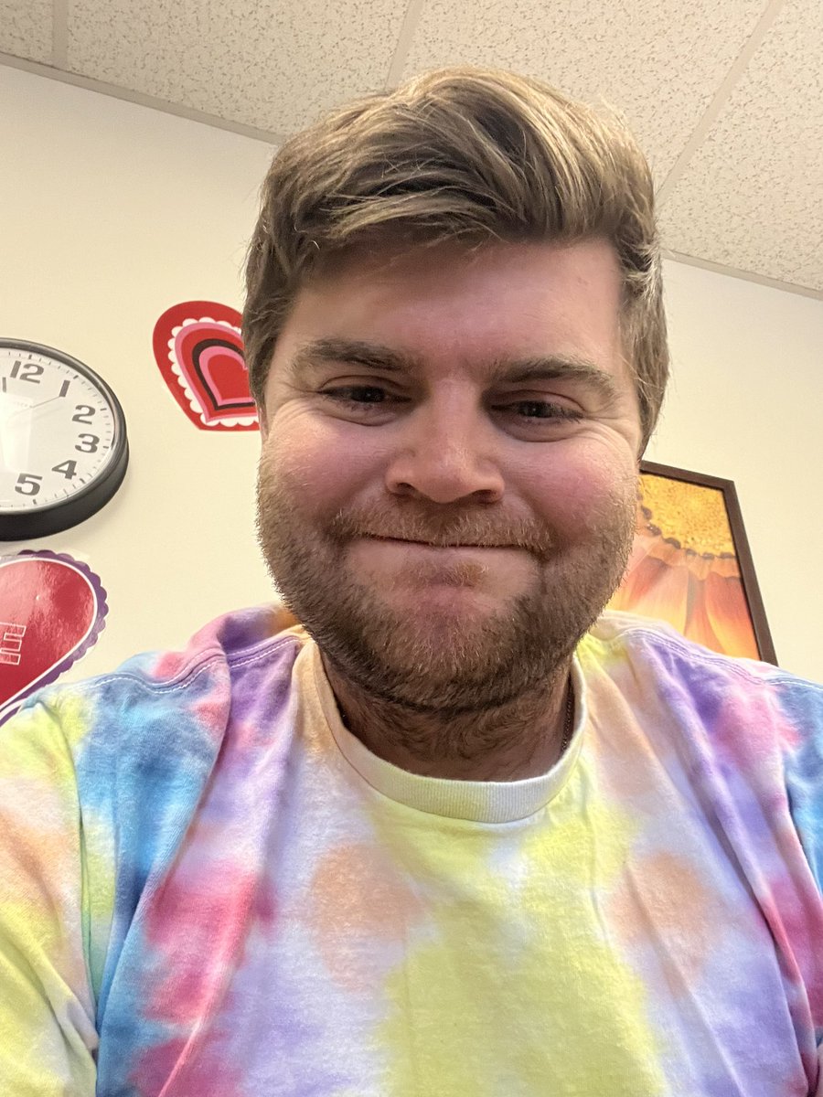 MrPowell20's tweet image. Happy Friday! Today was a crazy day! Today 1st grade did their first lesson on #AI! They learned what #artificial means! Thanks to @DayofAI_USA! Then 2nd worked on a Mars Rover mission to collect 3 samples! They loved using the #VEX123 robots to code! #STEM #teacher