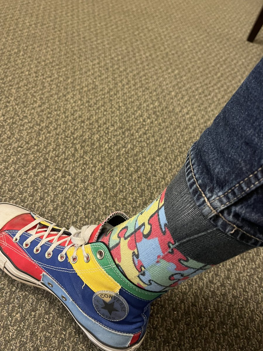 MrPowell20's tweet image. Happy Friday! Today was a crazy day! Today 1st grade did their first lesson on #AI! They learned what #artificial means! Thanks to @DayofAI_USA! Then 2nd worked on a Mars Rover mission to collect 3 samples! They loved using the #VEX123 robots to code! #STEM #teacher