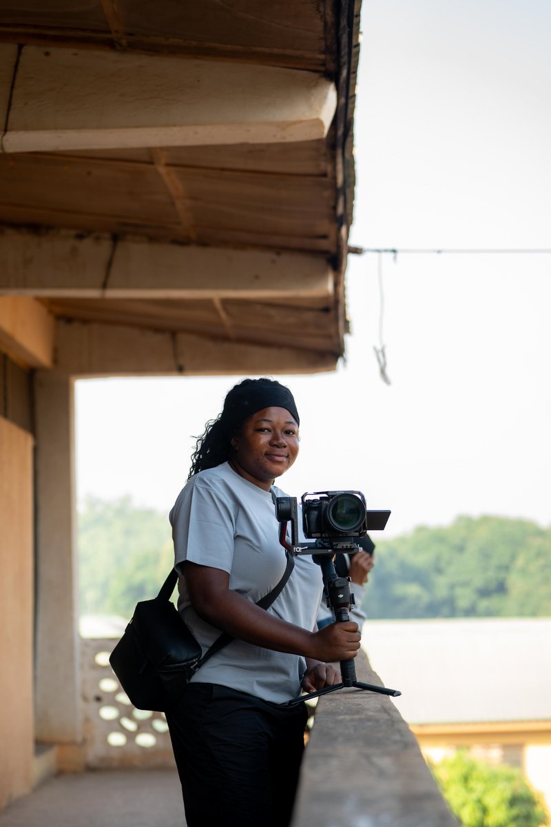 etornamofficial__ tweet media