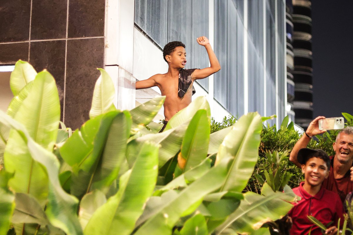 venecasagrande's tweet image. Informação que interessa à torcida do Flamengo: não procede que a diretoria vai abandonar a postura adotada em 2025 de comprar a carga de ingressos nos jogos como visitante para vender em seu site para os sócios do clube. Inclusive, o Fla já notificou os clubes, as Federações e a…