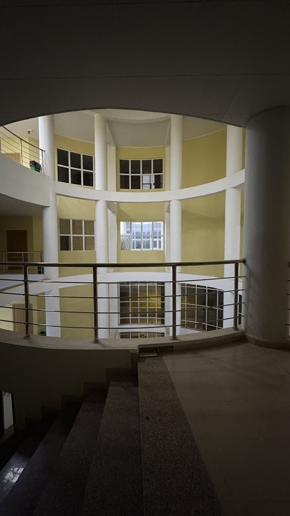 4arrahh's tweet photo. Empty halls ,heavy hearts ..final year already feels like a memory… https://t.co/AvRBZQoFaw