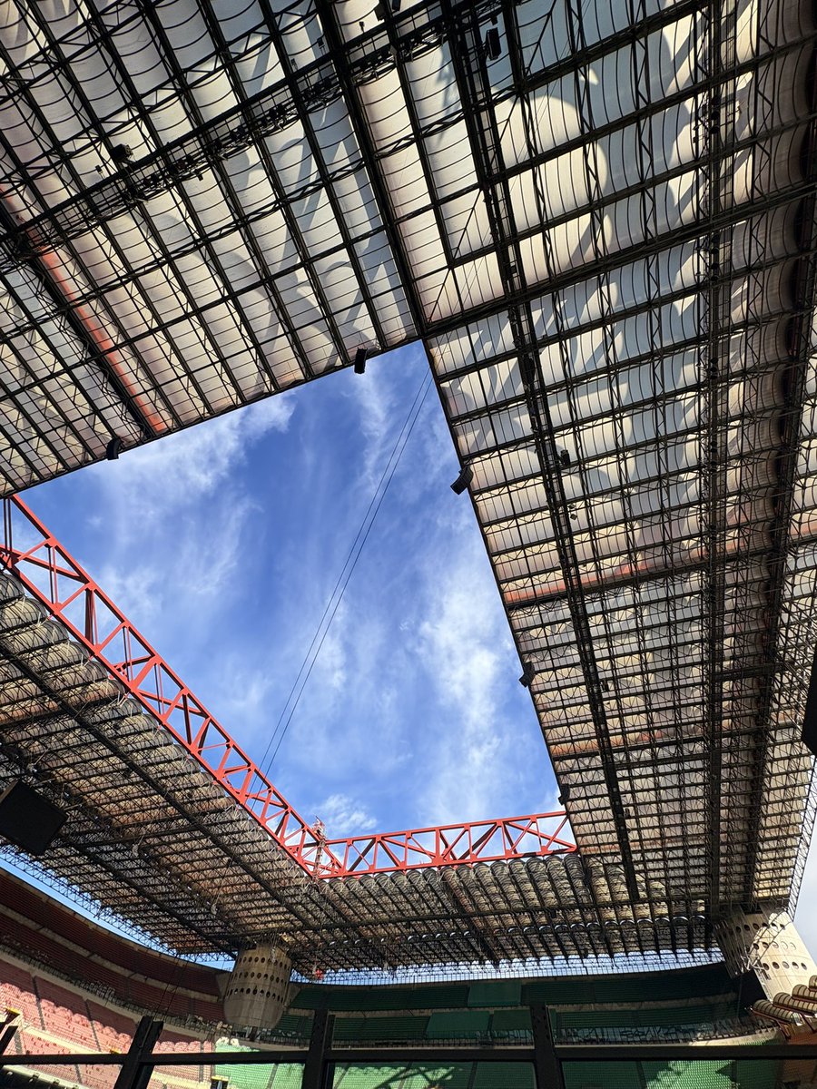 LegendOfSanSiro's tweet image. 🏟️ San Siro

📸 @Quilo