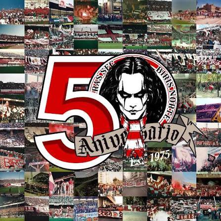 ¡¡Larga vida al pulmón y el
corazón del Ramón Sánchez-Pizjuán!!

Muchas gracias por habernos dado la oportunidad e compartir con todas y todos vosotros, vuestro 50 aniversario.

Una efemérides única, de un grupo ultra que ya es leyenda en el fútbol español. 

<a href="/birisoficial/">Biris Norte</a>