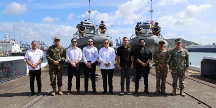 #Mundo EEUU dona a Panamá 4 lanchas para fortalecer la seguridad del Canal tinyurl.com/2yxc44jr