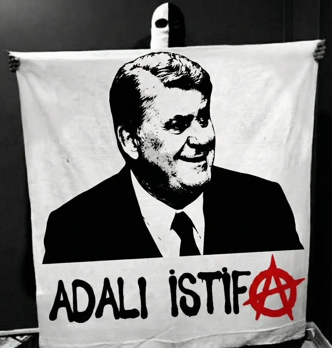 Kasaya girecek iki kuruşu hiç etmeden yada cebe atmadan #TransferDeğilİstifa