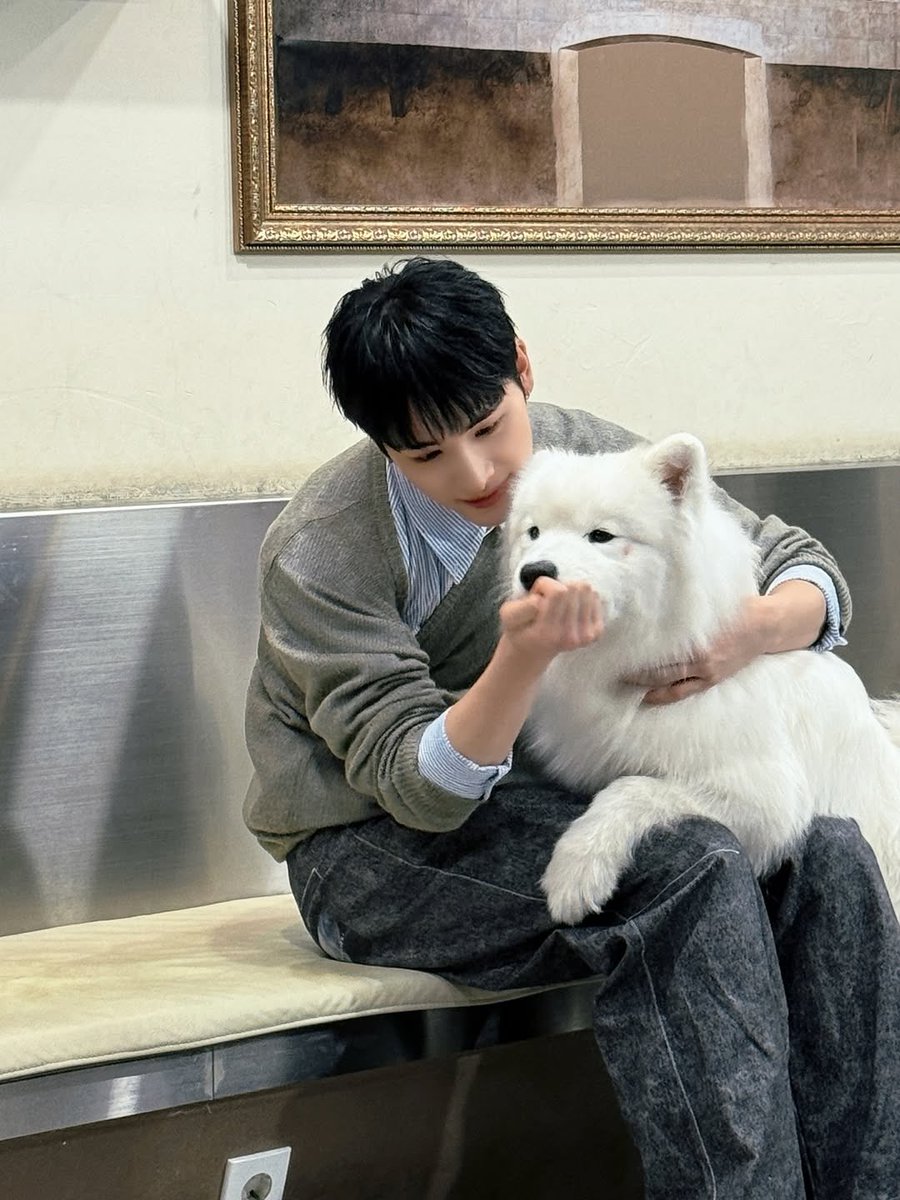 Instagram] update HARU(1/6) クマ🫶 #NEXZ #HARU